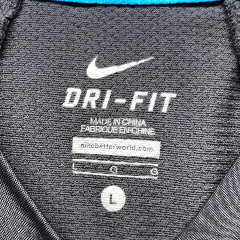 Nike boy large